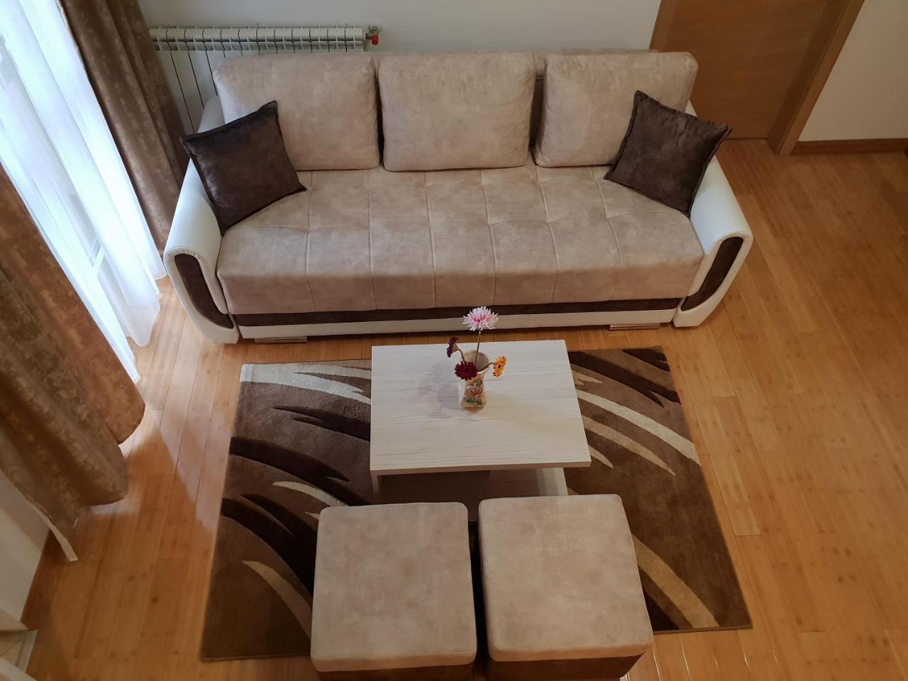 Apartman Kej Free Parking Кралево Екстер'єр фото