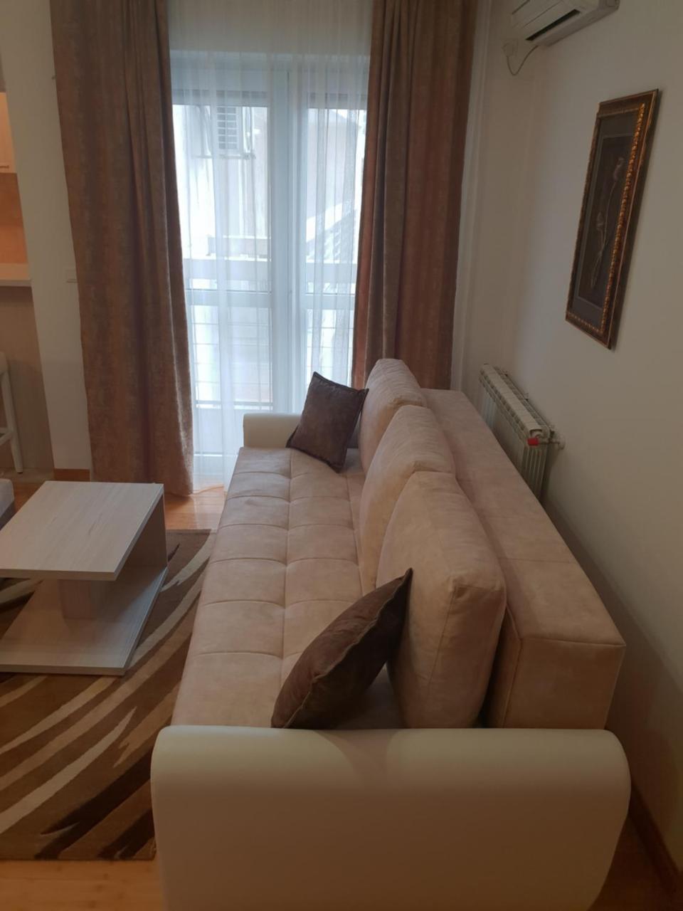 Apartman Kej Free Parking Кралево Екстер'єр фото